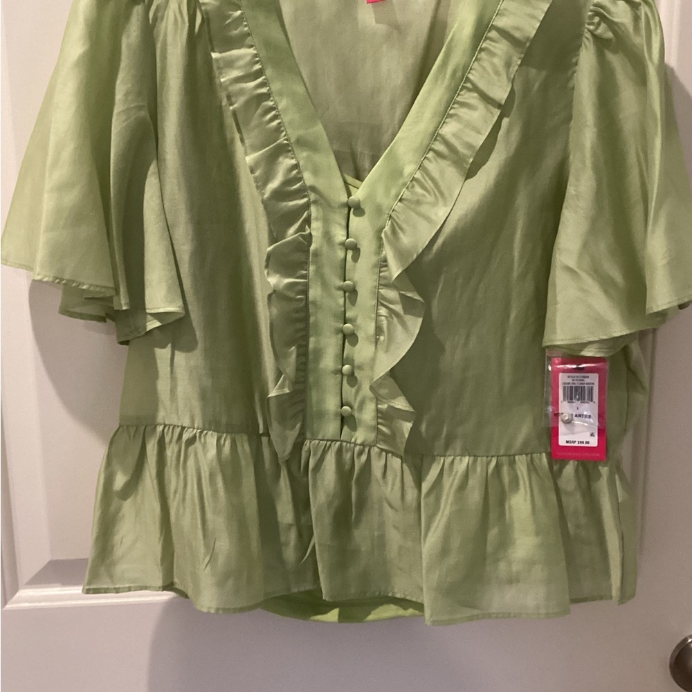 Vince  camatoLight Green Ruffled V-Neck Women’s Top